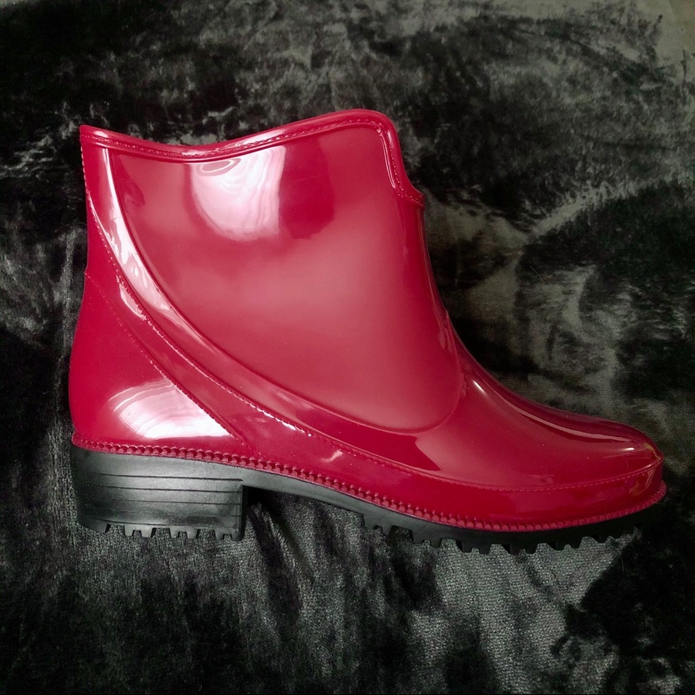 Burgundy Women’s Shoes NWT